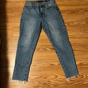 Lucky Brand: High Rise Mom jeans